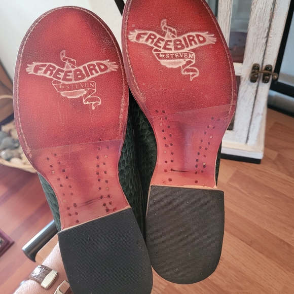 Freebird by Steven Mona Lisa Green Croco Leather Slip On Shoes, Women 8 - Picture 5 of 5